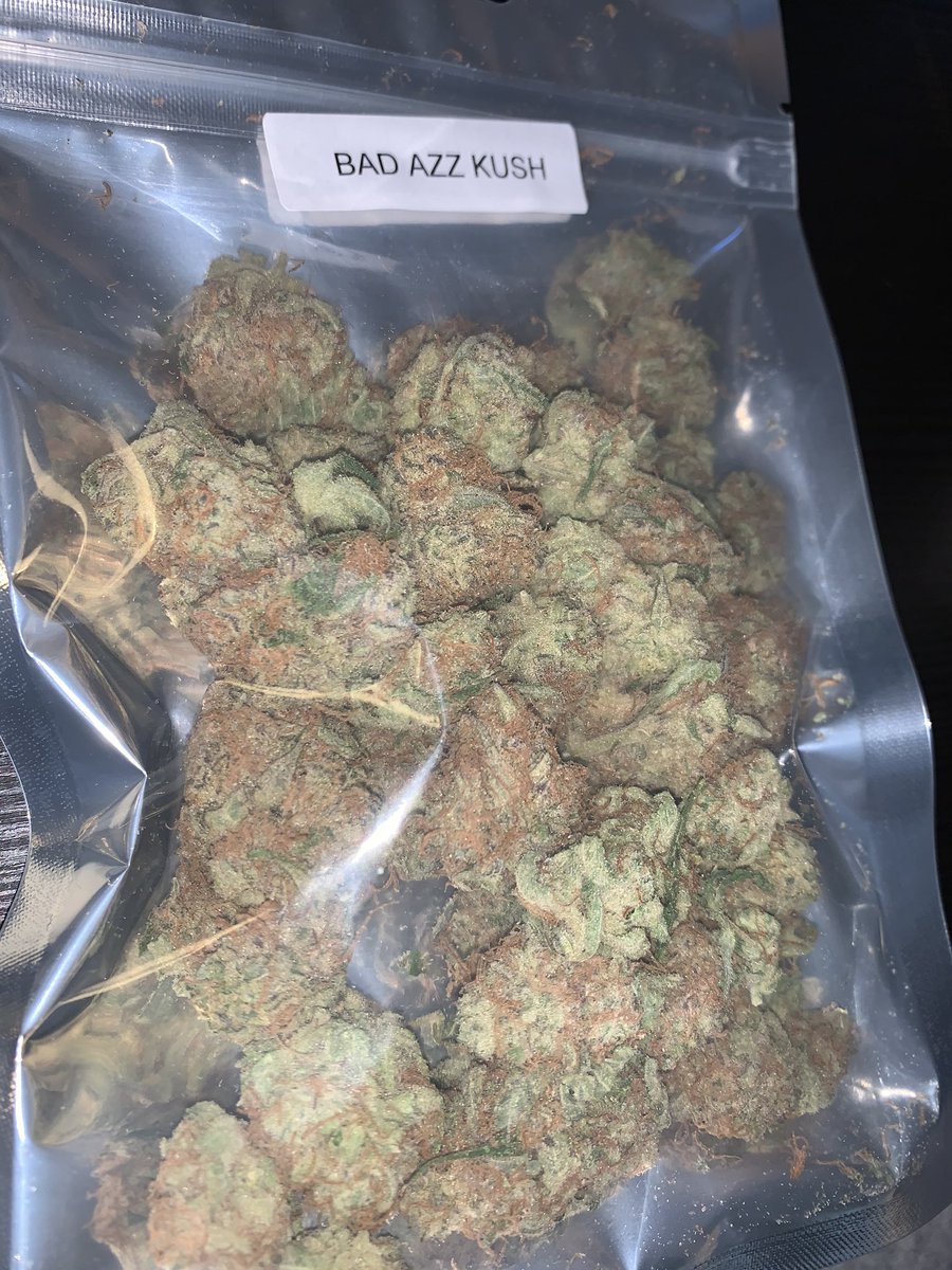 もうそろそろエディブル（大麻バター）作りのYouTubeあがります👽
今回は誰でも真似できてかなり美味しい、そしてかなりhighになる代物を作りました🤫
是非#vansterdam で検索してyoutubeをCheckしてみてね🕊
写真は今回はの具材😋

#カナダ#バンクーバー#エディブル
#ステイホーム#stayhome#edible