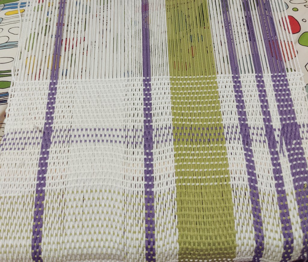 thebalancedsett's tweet photo. playing with plaid~ https://t.co/vbxwZfVJo1