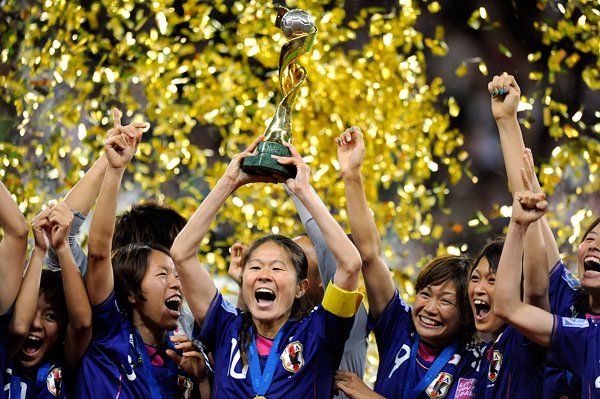 ゾルゲ市蔵 ナウシカと言えば澤穂希である 彼女の姿を見て物凄く納得したのだが 歴史上の ナウシカというのは多分澤穂希みたいな人だったのである じゃなきゃあんな超人的活躍できっこないだろ んで映画に出てくるナウシカは女優さんが演じているの