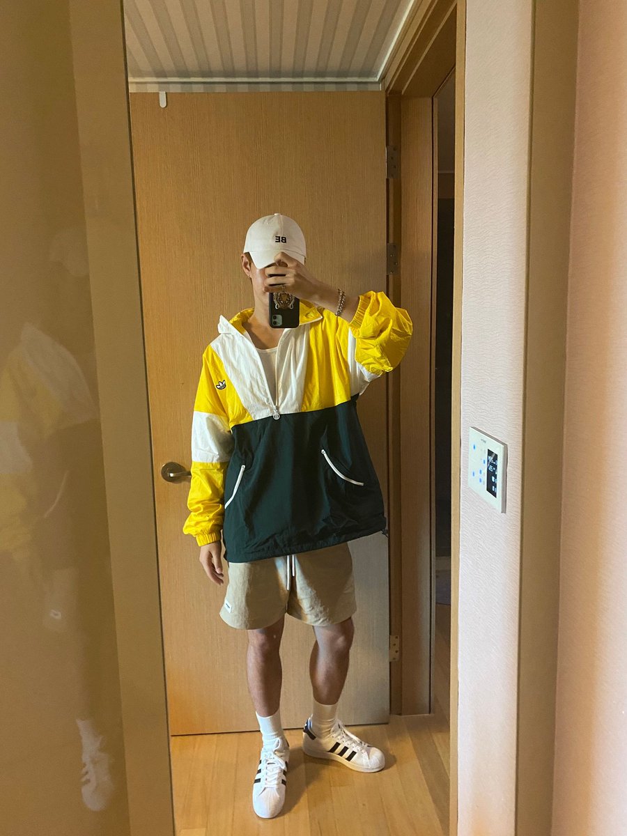 cheollipop's tweet photo. hindi tiger si hoshi,,,,, isa siyang tamaraw

#LetsGoFEU choz HAHAHAHAHHAHAHAHAHAHAHA

@pledis_17 https://t.co/CGrEfIAovq