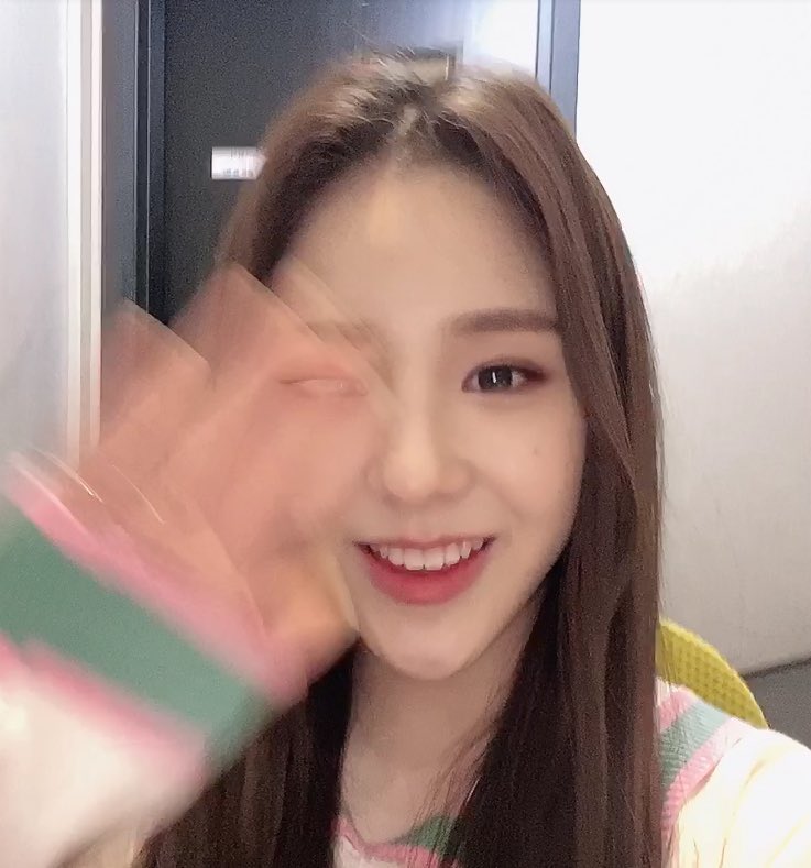 hettokki's tweet photo. howdy, homebodies! here i just drop by and confessed that nowadays i’m feeling lack of social interaction hence this paws send you a hi! https://t.co/MXFYWBO3zn