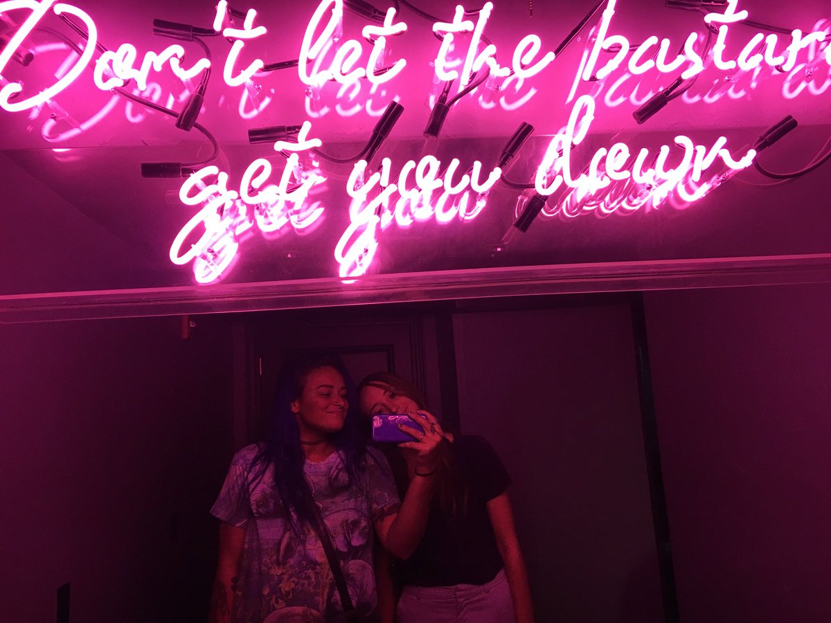 marenkai's tweet photo. happy birthday bitch, i love you and i miss you. https://t.co/2mxRcrWl6B