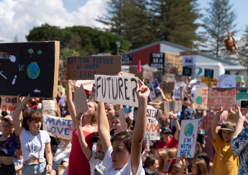 austmus's tweet photo. "@StrikeClimate is a group of students... The students have organised strikes from school to tell politicians to take their futures seriously."
Climate campaigner, @annarose is guest curator for online photography exhibition #CapturingClimateChange. https://t.co/aSmekhcbsM https://t.co/5O3cbCI4iU