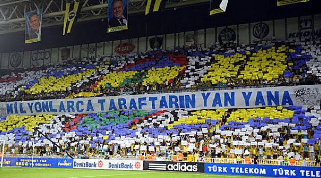 Üzüntüsüyle sevinciyle geçen koskoca yıllar 💛💙
#EFSANE113YASINDA