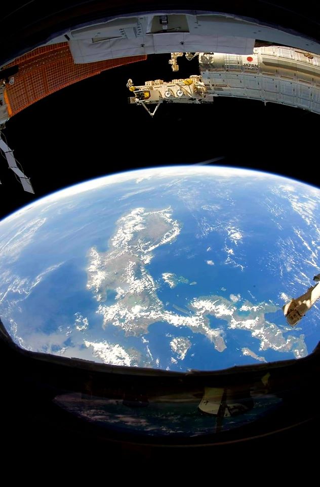 OrgPhysics's tweet photo. Phillipines from the ISS 👀 https://t.co/8EFRFaBsjJ