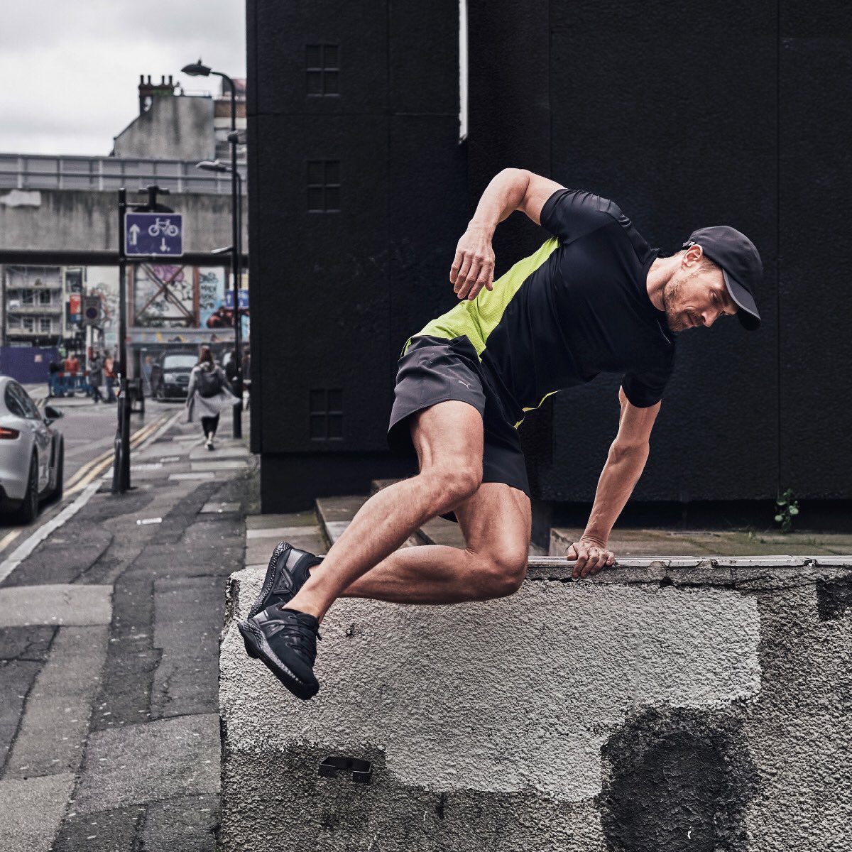 JashanmalBH's tweet photo. ...
PUMA x Porsche Design combine to create a timeless, simple and relevant collection built for functional performance in a forever faster world.
#puma #porschedesign #Porschedesignshoes #trainershoes #sneakers #Jashanmal #Bahrain https://t.co/zO9TD12zu5