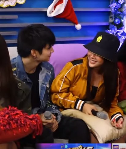 mata_mga's tweet photo. Sana wag tayong Sumuko Pagsubok lang satin to tinitest siguro tayonkung gaano tayo kasulido . 
To all Rylemie's 🖤 Keep fighting dahil hindi naman tayo pinalaking quitter ng Ating momiee at dadey diba . Hindi magtatagumpay ang umaayaw 💪💪 https://t.co/mzOsOdNw0V