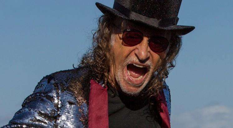 'Faço tudo ao contrário do que o presidente manda', diz Alceu Valença, que faz live neste domingo bit.ly/2z7xsQd