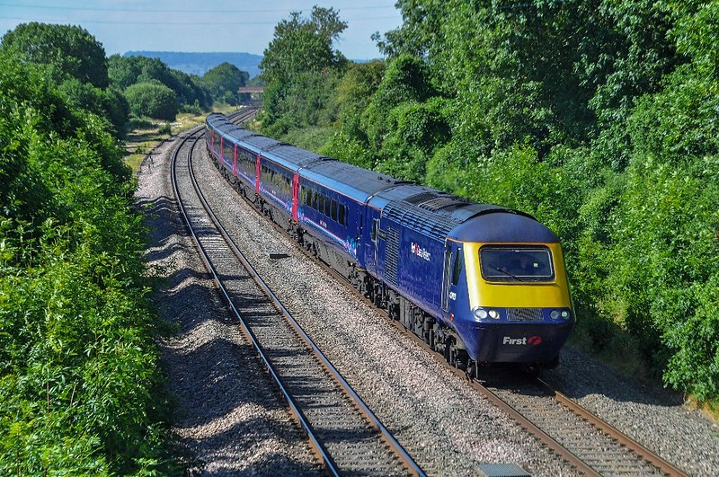 bumbly97's tweet photo. 43160 &amp; 43147 pass Haresfield.
30.08.2018 
https://t.co/y9twMaoS6n https://t.co/NjD1ELqoiA