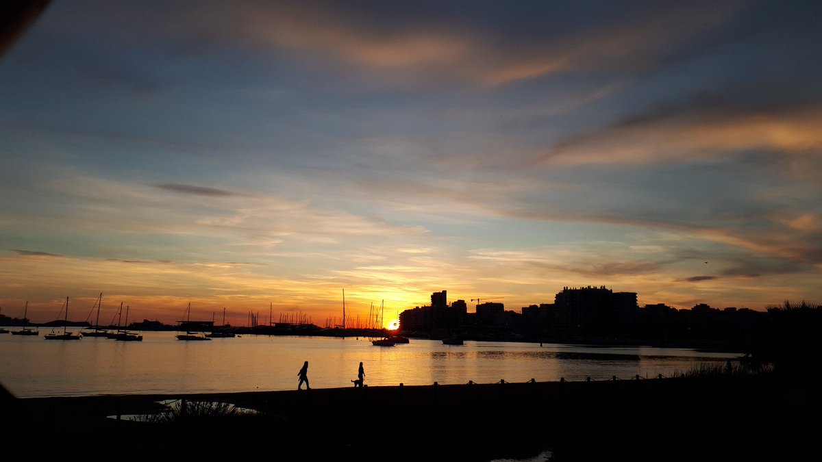 maria2torres's tweet photo. #Dia49
Ahir #solpost 
#primer #passeig
#BadiaDePortmany
#SantAntoni
#Eivissa https://t.co/4FiYVKG2aN