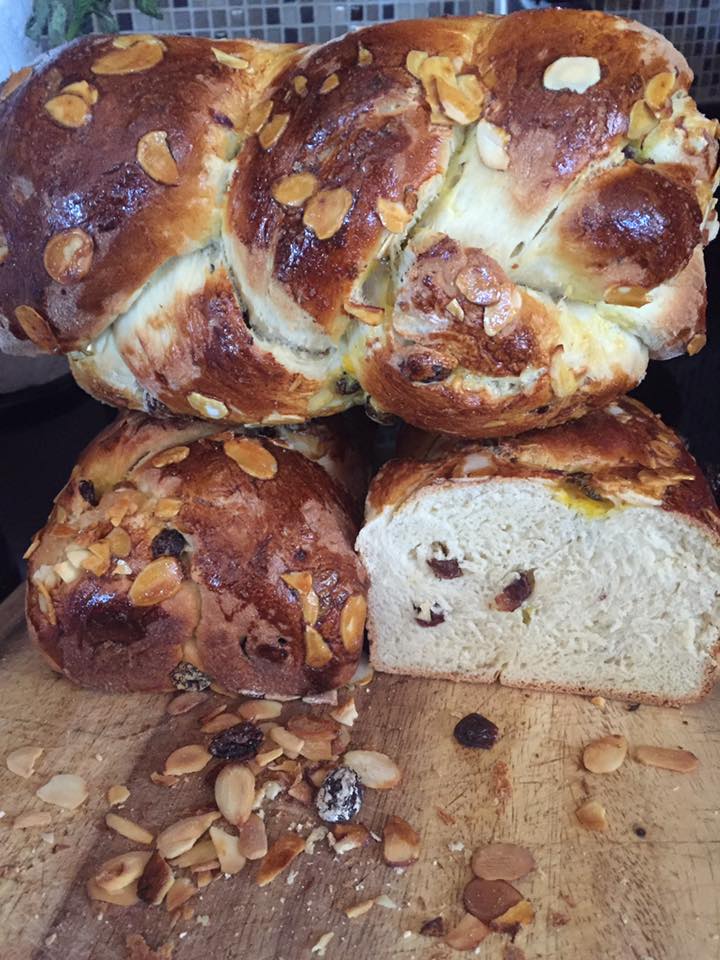 flexirecipes's tweet photo. Bulgarian Easter Bread (Kozunak) preparation time: 120 min., cook time: 360 min.  https://t.co/OuO20HV5Q9 https://t.co/MnSBLeM7HA