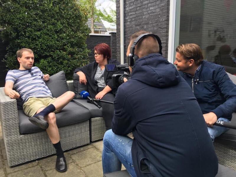 Corona bij Koraal... wat betekent dat voor jou? Koraal Media tekende de afgelopen dagen mooie verhalen op. Binnenkort te zien! We houden je op de hoogte! 

#samentegencorona #samensterk #koraalmedia