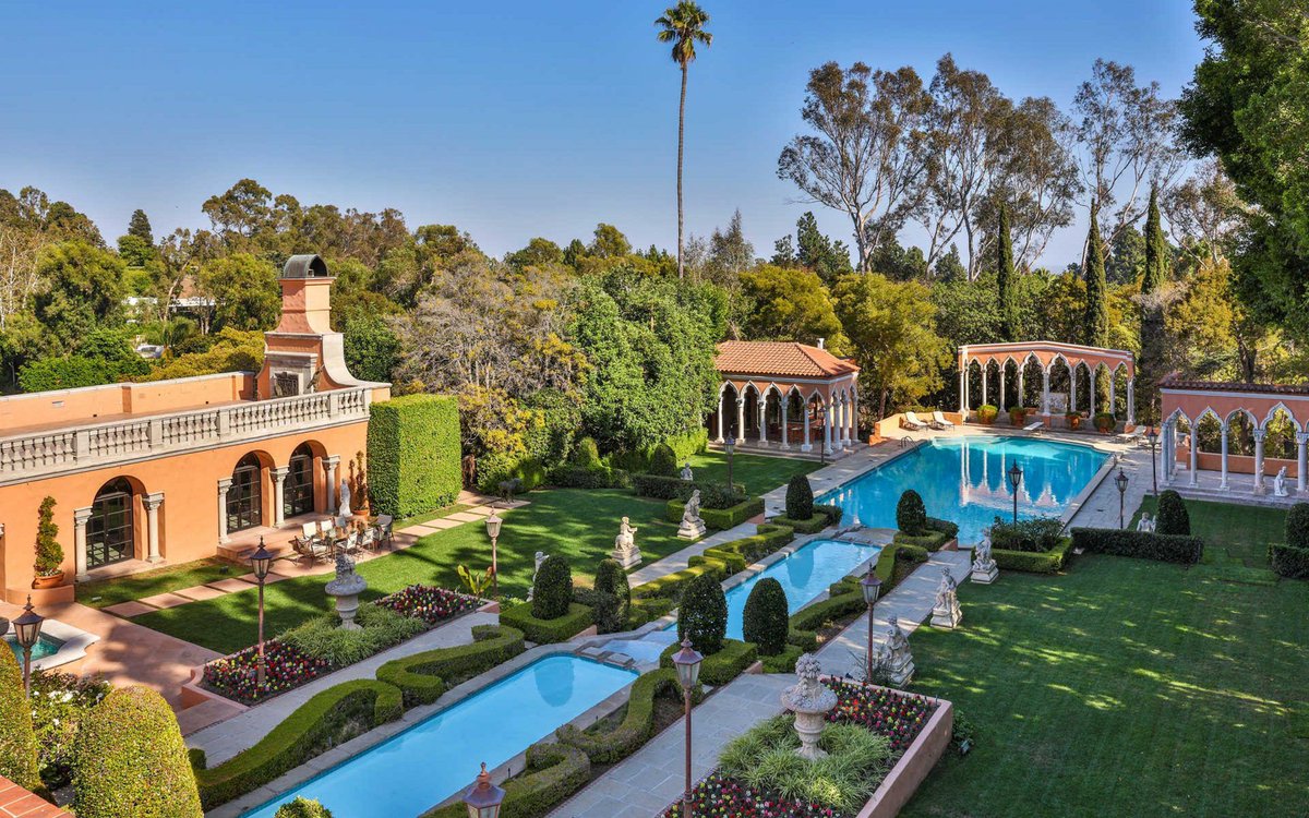 William Randolph Hearst’s Beverly Hills mansion lists for $125 million: bit.ly/3aYuTxo