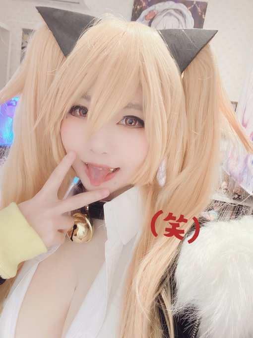 明日はエアコミケ3日目!ミヤちゃん新作でますよ〜!コス売り子ミヤちゃんでお待ちしてます〜! #C98 #エアコミケ 