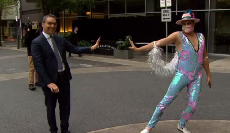 Hans is greeted by the Premier ahead of his show for locked down travellers at the Pullman. The Berlin wonder boy will be joining <a href="/TimNoonan7/">Timothy Noonan</a> LIVE on <a href="/7NewsAdelaide/">7NEWS Adelaide</a> at 6pm.