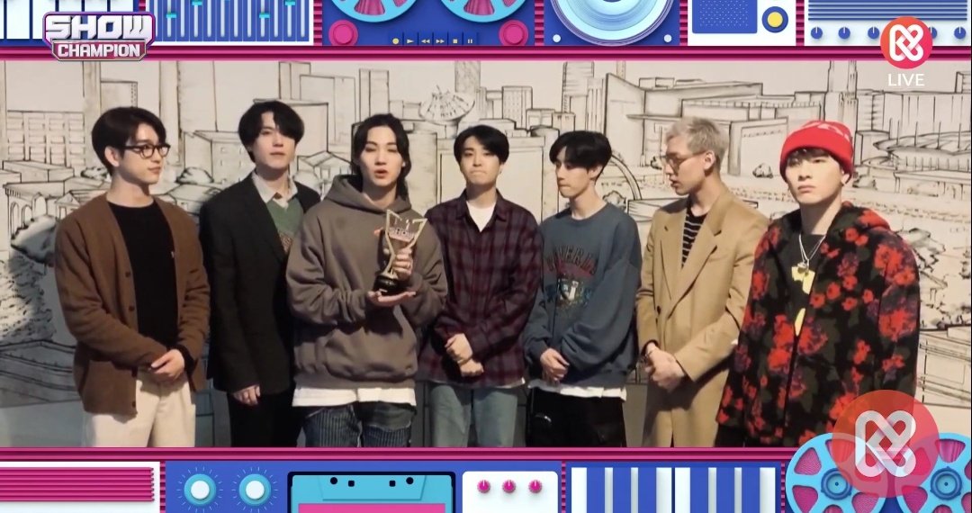 fanatic_got7_'s tweet photo. NOT BY THE MOON 3 Wins on music shows 💚💚💚

1st Win - Show Champion 🏆
2nd Win - Mcountdown 🏆
3rd Win - Music Bank 🏆

#HappyToHaveGOT7
#GOT7_NOTBYTHEMOON
@GOT7Official #GOT7 https://t.co/4ogrZcAbyV