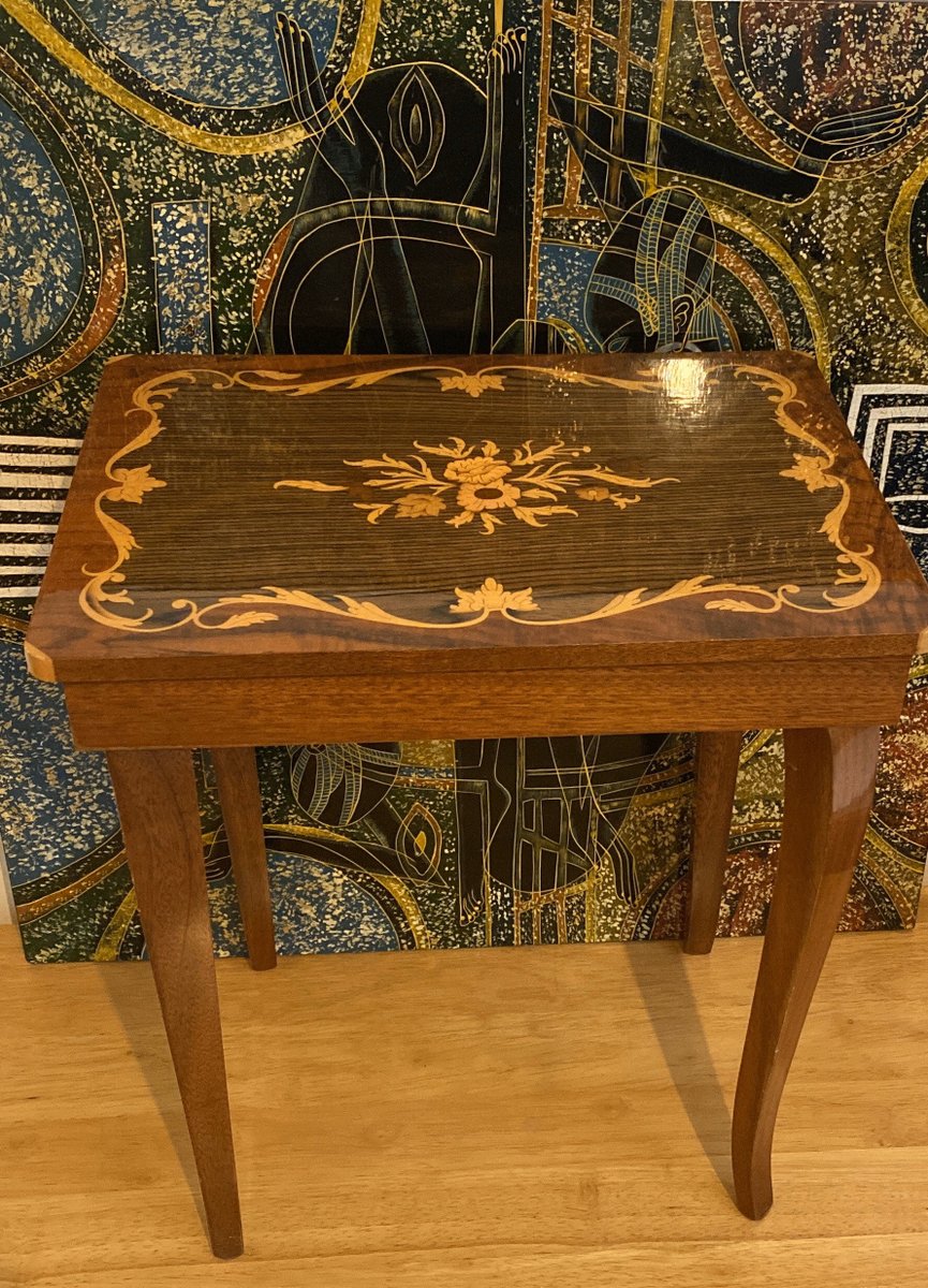 loveretrocrafts's tweet photo. Rouge Italian Sorrento marquetry music table - circa 1950 - Theme - Impossible dream https://t.co/bFPRqbFHGz #inlaidtable #sorrentoinlaid #sorrentomusictable #sorrentomarquetry #rougeitaliantable #wood #loveretrocr https://t.co/qrm8g3Yeh4