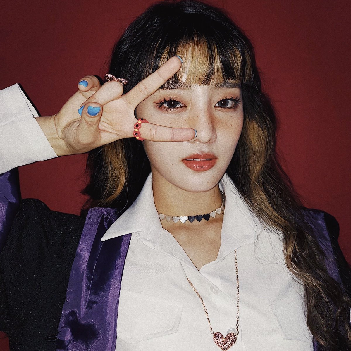 GIDLEFR's tweet photo. 03.05.20 | SNS

▶️ Mise à jour de @G_I_DLE hier ! 

« [#MINNIE] Luv U✌🏻
#2YEARSWITHGIDLE
 
Merci beaucoup, je vous aime chers NEVERVER💜 » https://t.co/l6WvpQFfYD