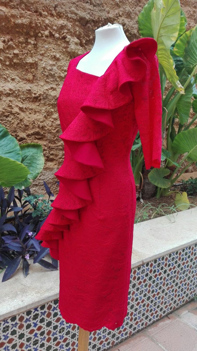 clemencorbacho's tweet photo. Os voy a compartir uno de mis diseños más preciados, hecho con mucho amor para una cliente muy especial!
.
#moda #modaboda #modainvitada
#invitada #vestido https://t.co/r2eLePRa5t