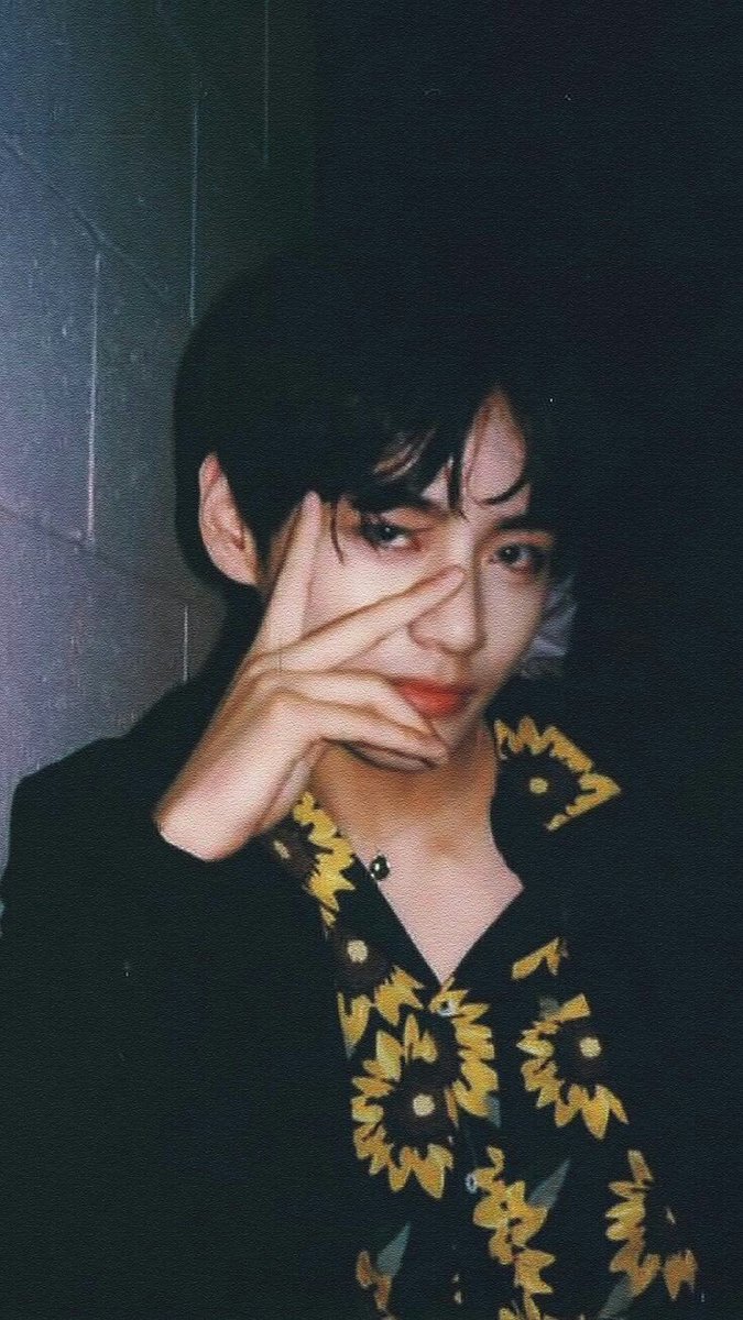 kooctrls's tweet photo. Spill the tea is trending and

^_^

Kim taehyung is the most etheral human being alive PERIODT. https://t.co/SZCzEVC0jD