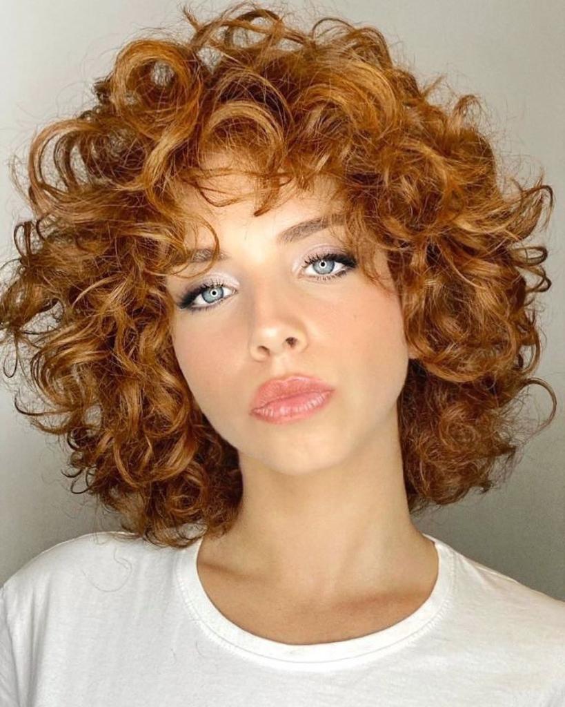 WellaPro's tweet photo. Wella Passionista Ricardo Rodrigues has styled this #WellaRed with our NutriCurls collection to enhance those fluffy curls that our clients LOVE ππ #AskForWella #MakeChange #FreeYourCurls
FORMULA:
Illumina Color 9/0 + 9/43 + 7/43 https://t.co/JVjK5p5xwu