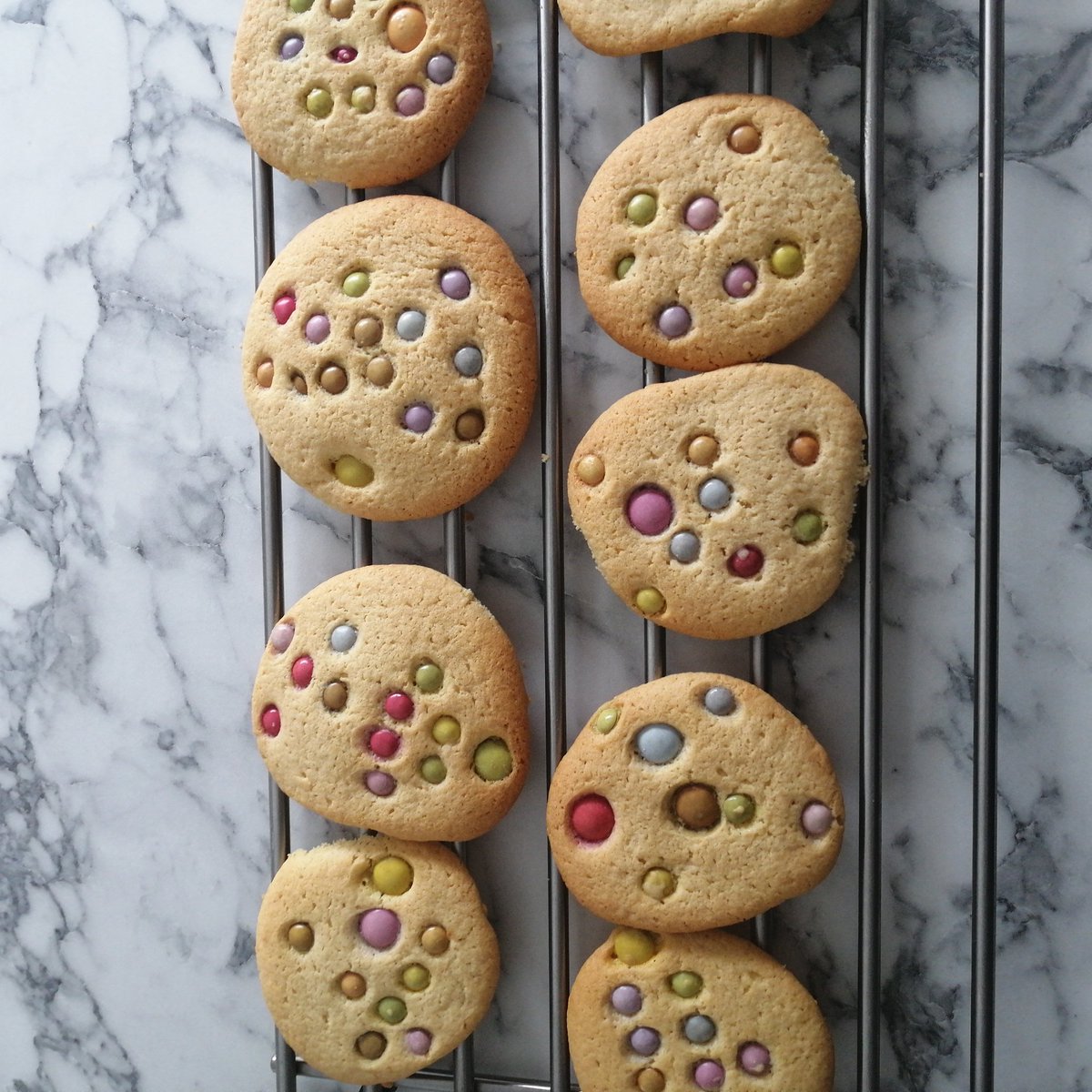 russg's tweet photo. #Smarties #Cookies
It's what Sunday mornings are all about. https://t.co/469Mp06w2v