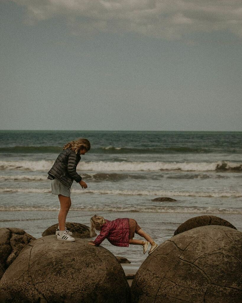 dgerl's tweet image. Moeraki Boulders I

#NgaiTahu instagr.am/p/B_uDSGmjmus/