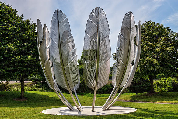 We told the backstory of the Kindred Spirits sculpture in Cork, which recalls the 1847 donation of famine aid to Ireland from the Choctaw nation, at minute 42:00 in our  @PassportIrish episode on the Great Hunger here:  https://www.theirishpassport.com/podcast/episode-9-the-great-hunger/