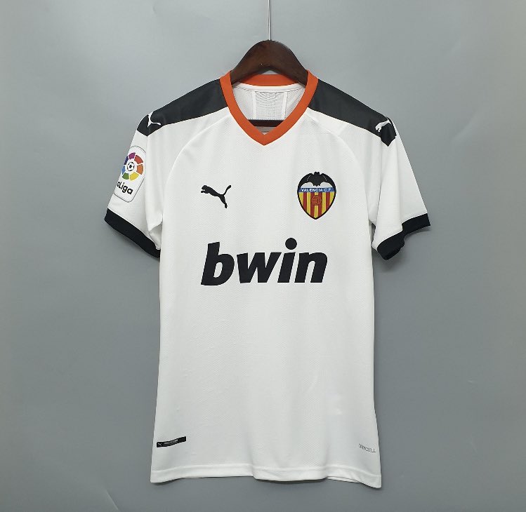 Info__Valencia's tweet photo. 🔥 SORTEO @Info__Valencia - @TodoPrendas_ 🔥

¿Quieres llevarte una camiseta del Valencia CF o de otro equipo con serigrafía incluída? 💯

Pasos a seguir:
✅ Follow @TodoPrendas_ + @Info__Valencia 
✅RT a este tweet

📅🏆 El 18 de Mayo se comunicará el ganador

¡MUCHA SUERTE! 🦇 https://t.co/gYYazZiNjL