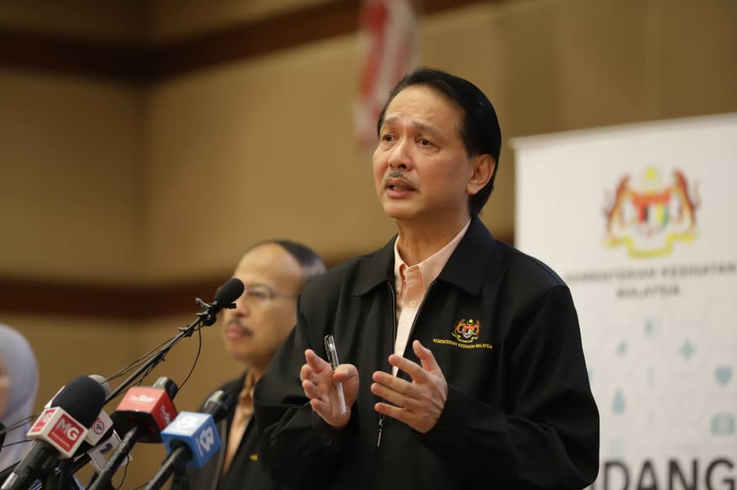 Jika anda tidak yakin dapat patuhi SOP ketat yang dikeluarkan KKM, sila duduk di rumah. - <a href="/DGHisham/">Noor Hisham Abdullah</a>