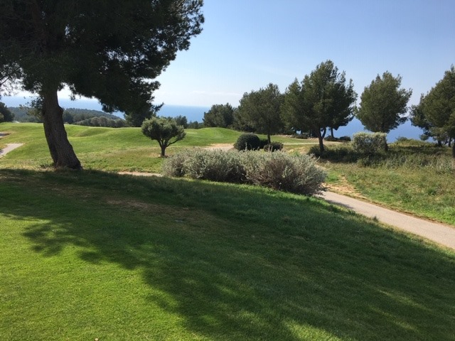 DdfPaca's tweet photo. ❌ #ToDoListPostConfinement
Golf, golf et golf en #cotedazurfrance ⛳🏌️😉
#golf #golfer #france #11mai2020 #frenchriviera #fenetresurnosgolfs #regionsud https://t.co/FzVmq0dXAU