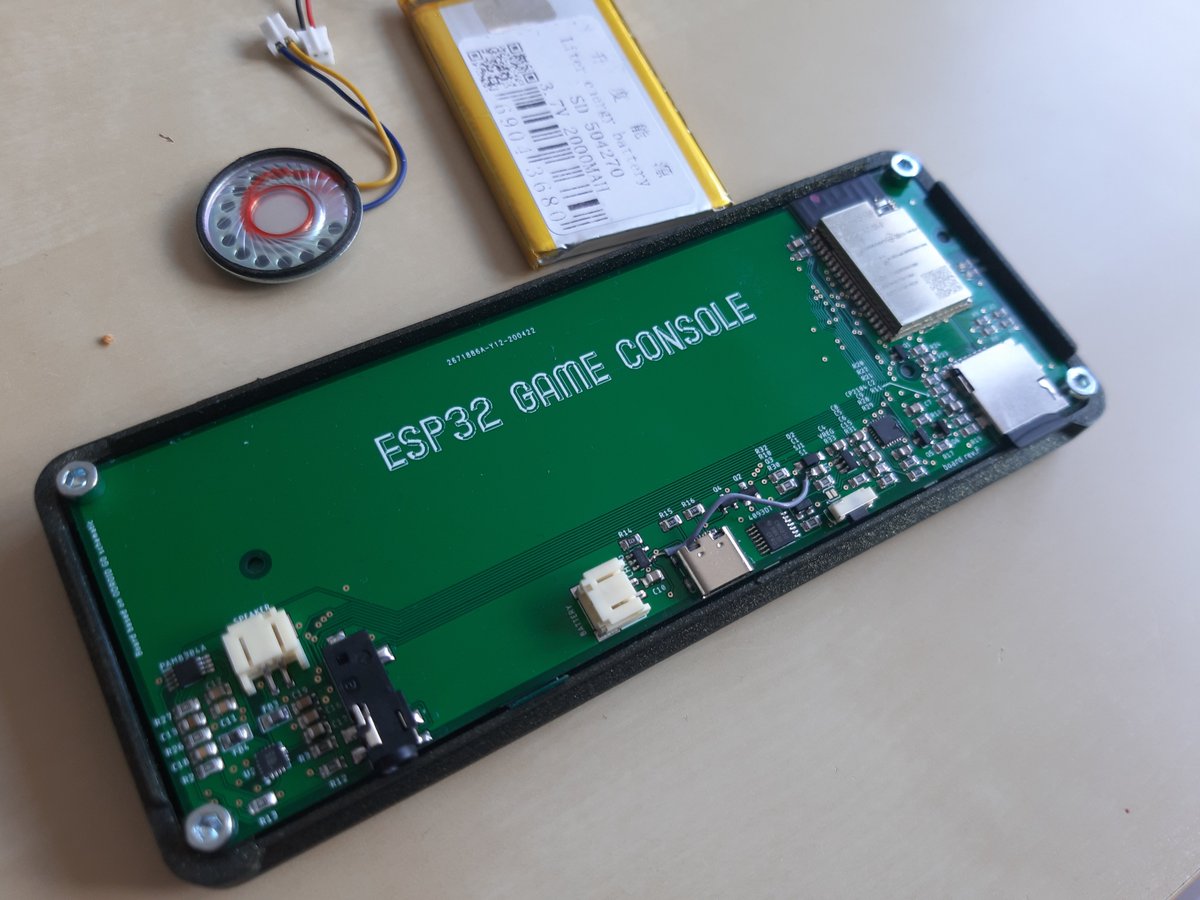 dronecz's tweet photo. #eps32 #gameconsole #console #jlcpcb #odroidgo Assembled one of the boards and it is working!! After almost 1,5 year I finally finished my project🙂@jipraus looking for beta tester and I saw that you have someone who like to play games😃Quick demo (https://t.co/lXPpo6cW62) https://t.co/YVmqFWl3Pd
