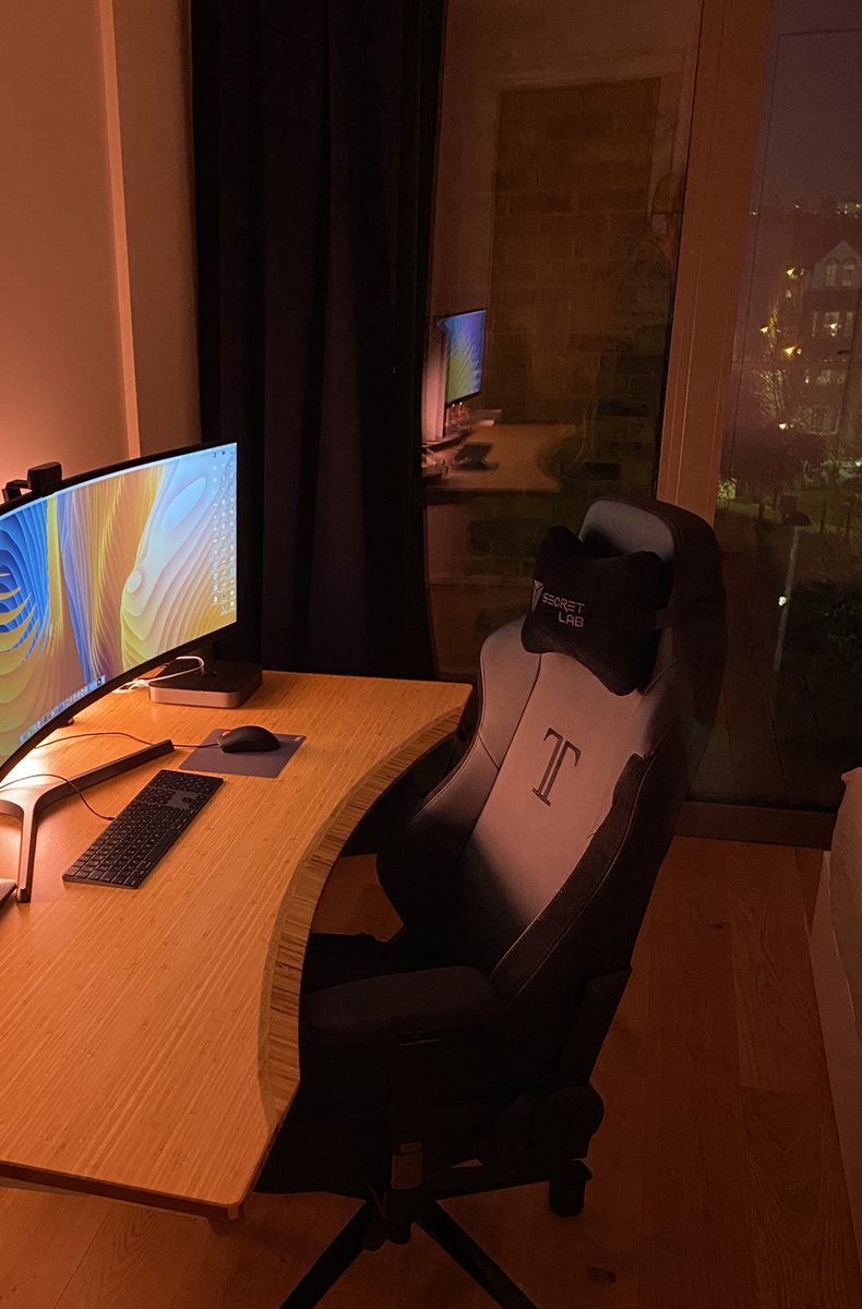 T_TanIO's tweet photo. My new gaming setup #Secretlab @secretlabchairs https://t.co/7TogZD0Tfk