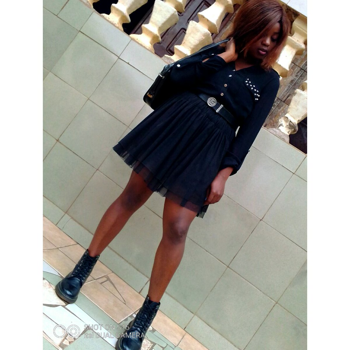Glam_andTech's tweet photo. Merci encore à tous ceux qui ont participé au challenge #glamandtech de cette semaine avec pour thème : "Chic ou élégant en total look noir". Découvrez les looks réalisés dans la suite.
⬇️#thread https://t.co/JrU6ukMfft