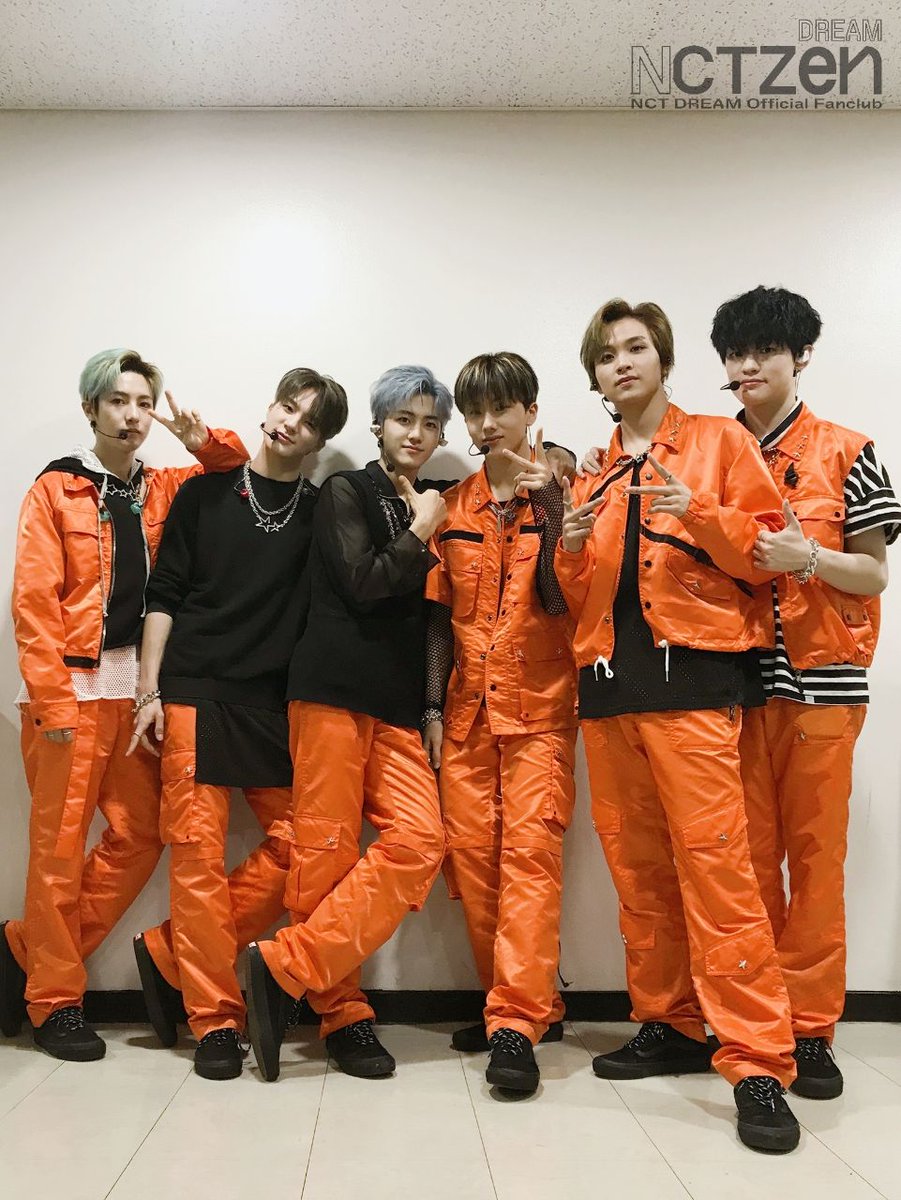NCTDREAMCENTER's tweet photo. 200503 📷 NCT DREAM on Inkigayo

#NCTDREAM @NCTsmtown_DREAM https://t.co/RAH9CVbIoz