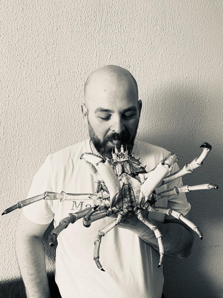 Sumillermurcia's tweet photo. Se dice ... Se comenta ... que es época de Centollos!!! .
.
#sumiller #topsala #wine #winelover  #premiojulisoler2017 #premiosalsadechiles2018 #iwcma2019 #mejorsumiller #premioverema #compartiresvivir #lavidapuedesermaravillosa #oldrockersneverdie #losviejosrockerosnuncamueren💪 https://t.co/Tuy7m8DWY3