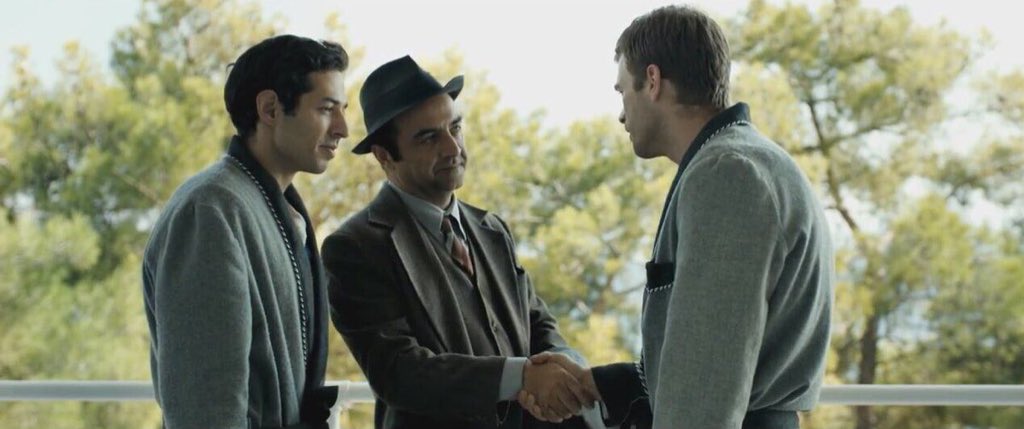 habermetaverse's tweet photo. -Bu kız mı?
-Hı hı.
-Neden kötü davrandın?
-İnsanoğlu hocam,
iyi davranınca çabuk unutuyor. 
🎬 Kelebeğin Rüyası (2013) https://t.co/PAxcWQIl9P