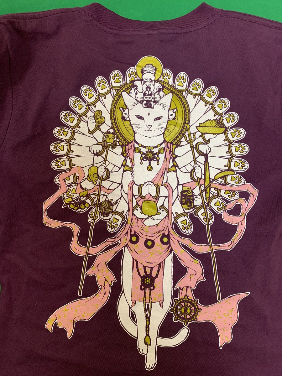 なかせひな 今日は猫千手観音tシャツ着てる かわいい 大量の肉球 神々しいわぁ