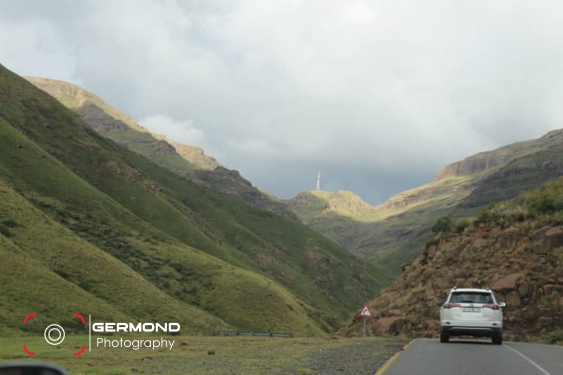 Gerts_Tshehlana's tweet photo. Some Parts of The Mountain Kingdom๐ฑ๐ธ
#MakeLesothoFamous
#TravelLesotho
#KingdomInTheSky
#ExploreLesotho
#GermondPhotography
#Lesotho https://t.co/4uD0ANOqEZ