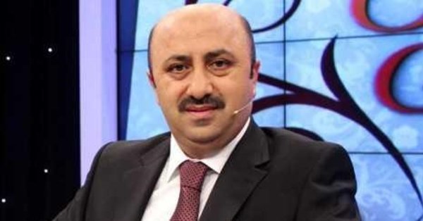Koronavirüs tedavisi gören İlahiyatçı yazar Ömer Döngeloğlu hoca vefat etti. Allah rahmet eylesin mekanı cennet olsun.