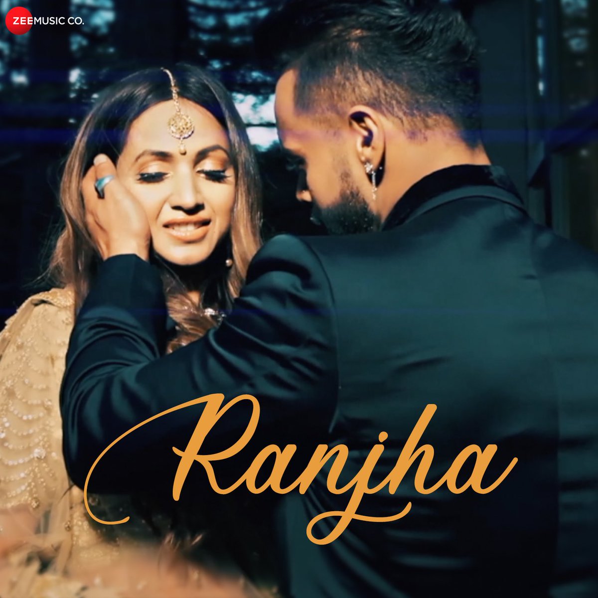 ZeeMusicCompany's tweet photo. Brand new single #Ranjha has hit the tube! #PallaviSood ft. @Indeep_Bakshi #IBDOPEHAI #KritikaGambhir
https://t.co/liO6NqT1HC https://t.co/qTgVYEAVyP