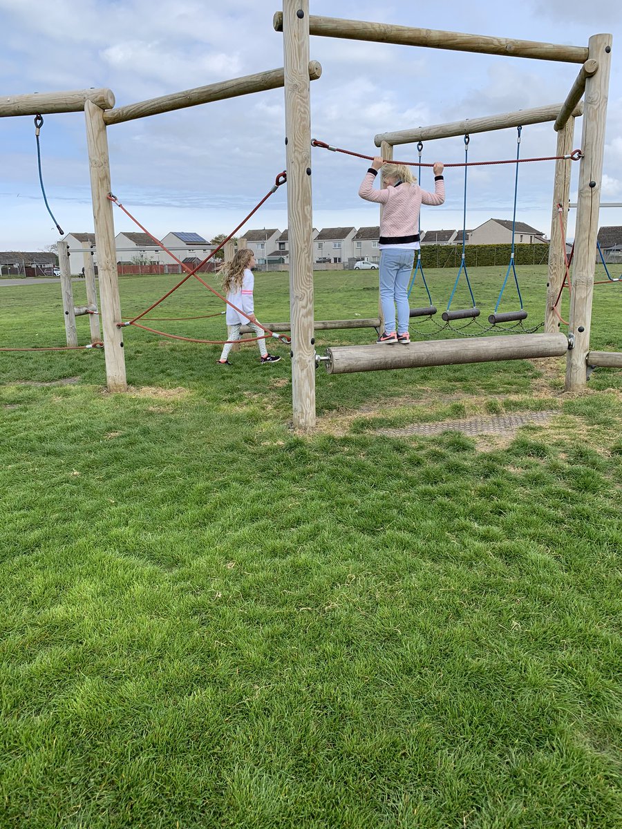 Buckie_ASC's tweet photo. Lots of fun again at the Buckie Hub this week. @HubMillbank 
The younger group have been trying some boccia, playing on the climbing frame and having a go at club golf. The older group have been competing against each other in a badminton tournament! 
🏸🏌🏻‍♂️🧗🏻 https://t.co/NiywT3oOEh