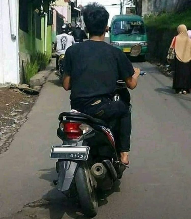 Frdhkbrblw's tweet photo. Eh cok
Motore Tahiyat akhir :((( https://t.co/mFmguKliXp