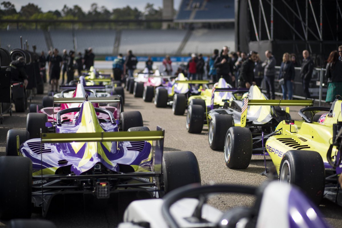 smgirlracer26's tweet photo. This time last year... 😢❤️
Hockenheimring for the first round of @WSeriesRacing @DTM
#girlswhocan #wseries #takemeback #dtm2019 https://t.co/PBKHo7lx35