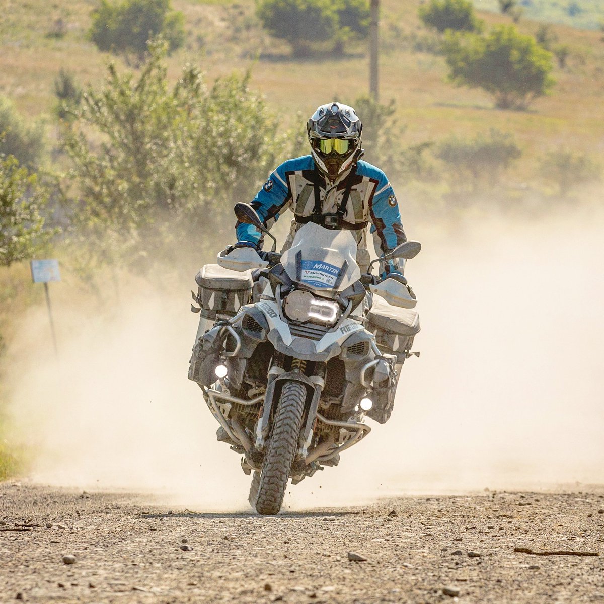 fastasweride's tweet photo. 💥 IN DUST WE TRUST 💥

🙏🏻 Sorry Enduroactionteam for stealing your slogan.

Yesterday we posted some pictures of our trip to the Nordkap 🇧🇻 two years ago. Crazy how time flies. Luckily we have these moments to remember during these days while we all  #stayathome https://t.co/GUjBu3hgKc