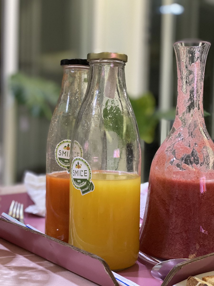 Attidjany's tweet image. #pamplemousse #carotte #gingembre merci @drinkasmile !