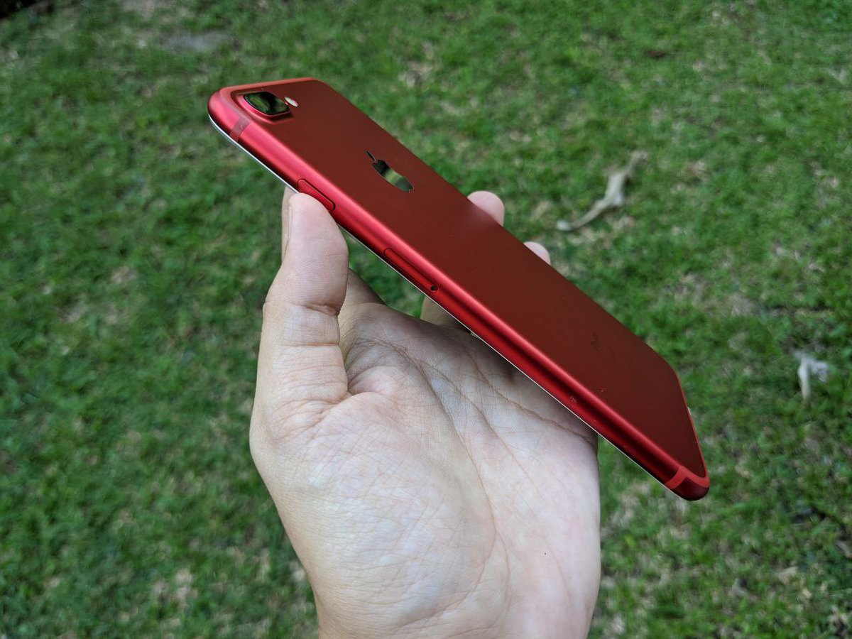 futboljersi_'s tweet photo. Rt kalau nak Iphone 7+ Red matte ni jadi milik anda 😍 https://t.co/fgwI4TGOsB