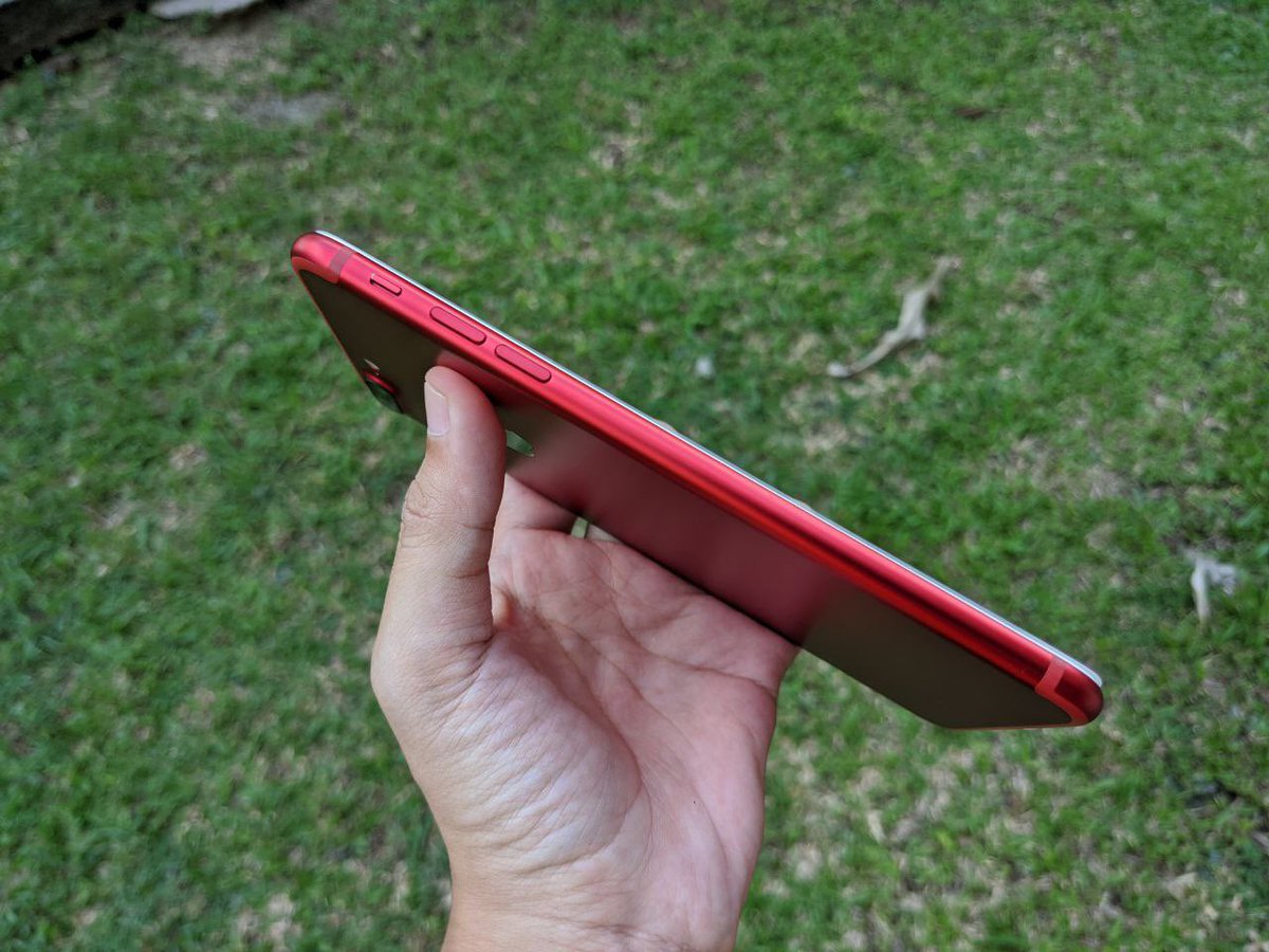 futboljersi_'s tweet photo. Rt kalau nak Iphone 7+ Red matte ni jadi milik anda 😍 https://t.co/fgwI4TGOsB