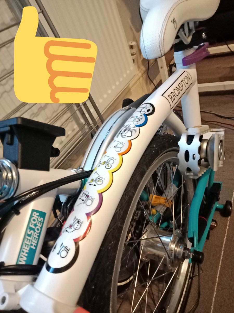 Thumbs up to this sweet ride. How good are the special edition #Wheels4NHS colours?? Thank you so much to all the donors who made it possible and <a href="/BromptonBicycle/">Brompton Bicycle</a> . Shout out to <a href="/CatrionaRowland/">Catriona (Catrina)💙 #BHWellbeing</a> for helping to link it up!
@NewhamHospital #WeCycle