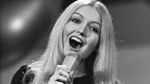 Happy Birthday to Mary Hopkin, 70 today 